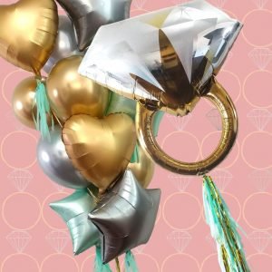 Engagement Ring Balloon Bouquet – Emerald